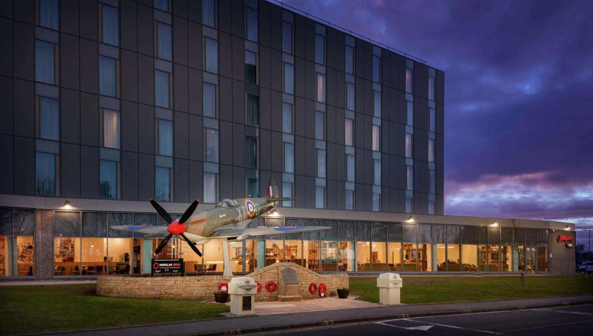 Hampton By Hilton Edinburgh Airport Hotel Ingliston Exterior photo